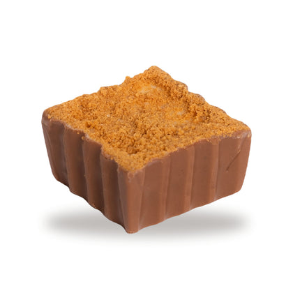 A whole Kenefe — a milk chocolate square with sweet cream