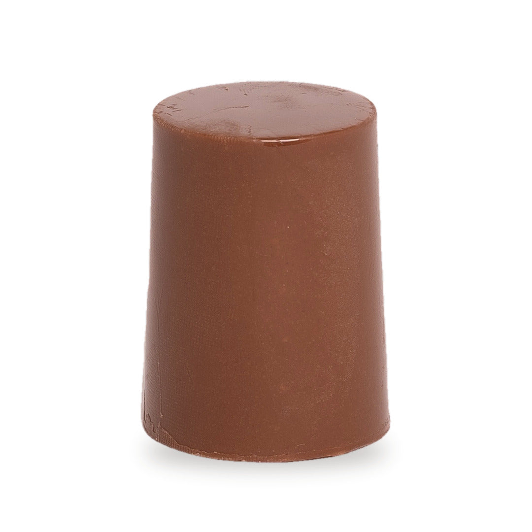 A whole Feuilletine — a milk chocolate piece with toasted crêpe